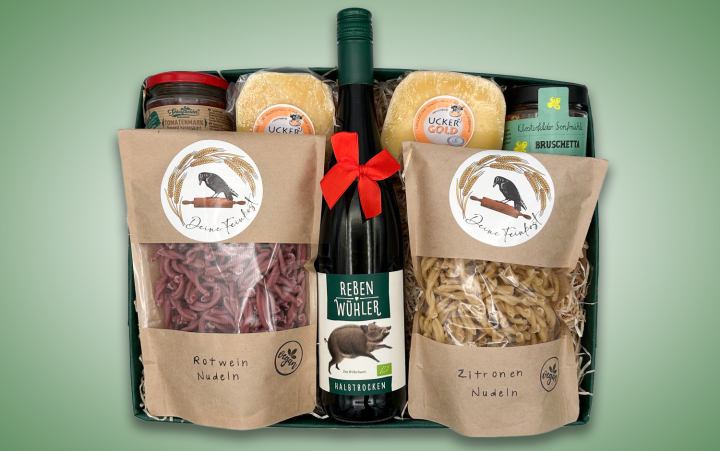 Präsent "Pasta, Wein & Hartkäse"